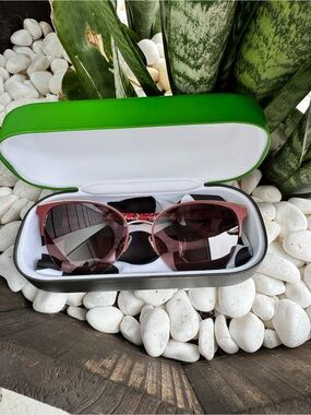 Kate Spade Hello Sunshine CAAAGS Pink Floral Sunglasses NWOT with Case